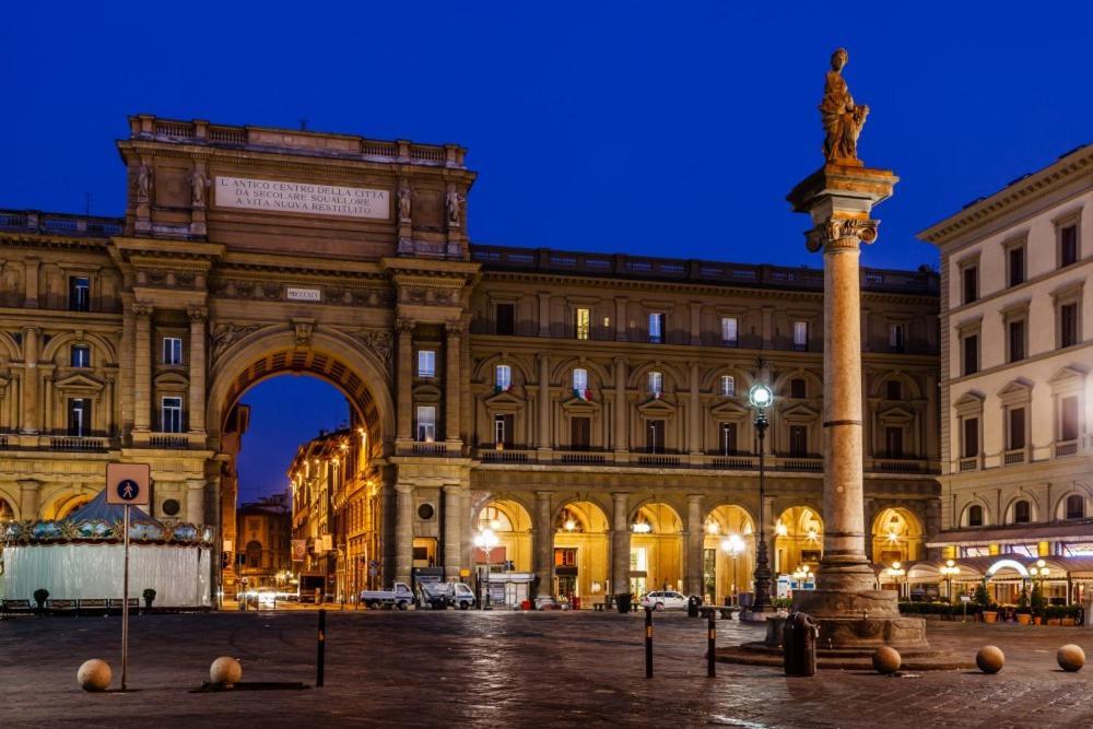 Roberto'S Apartment. Firenze Piazza Santa Croce. المظهر الخارجي الصورة